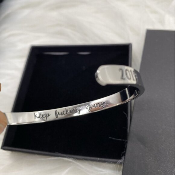 Graduation Bracelet 2019 Quote Engraved Cuff Keep Going Silver Plated Adjustable - Picture 5 of 8